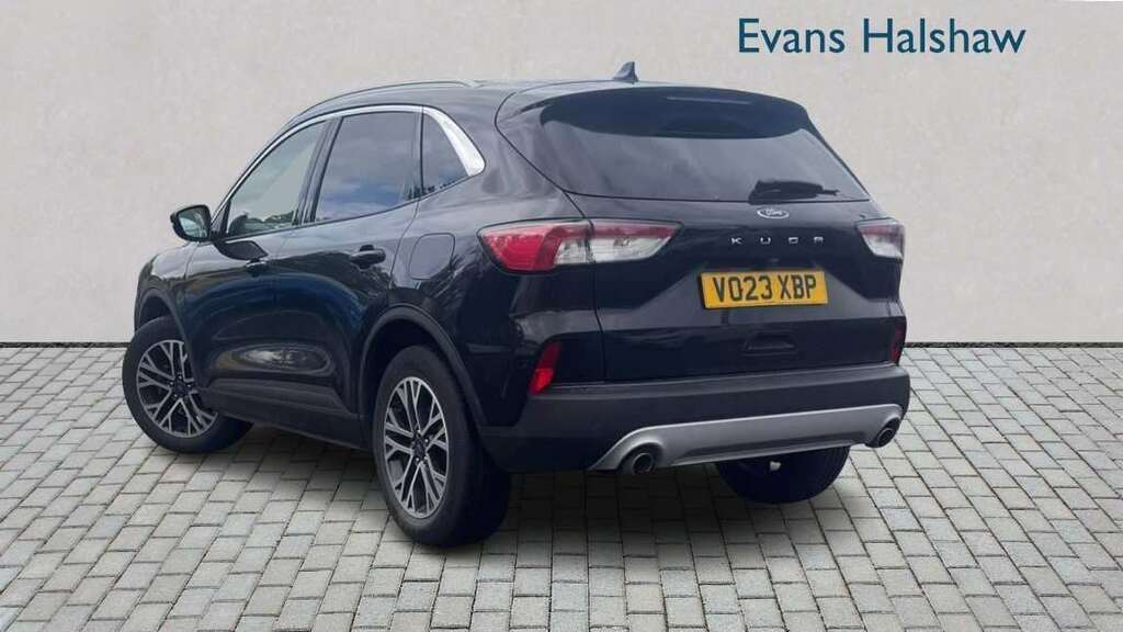 Ford Kuga 1.5 Ecoboost 150 Titanium Edition 2023 VO23XBP Black #2