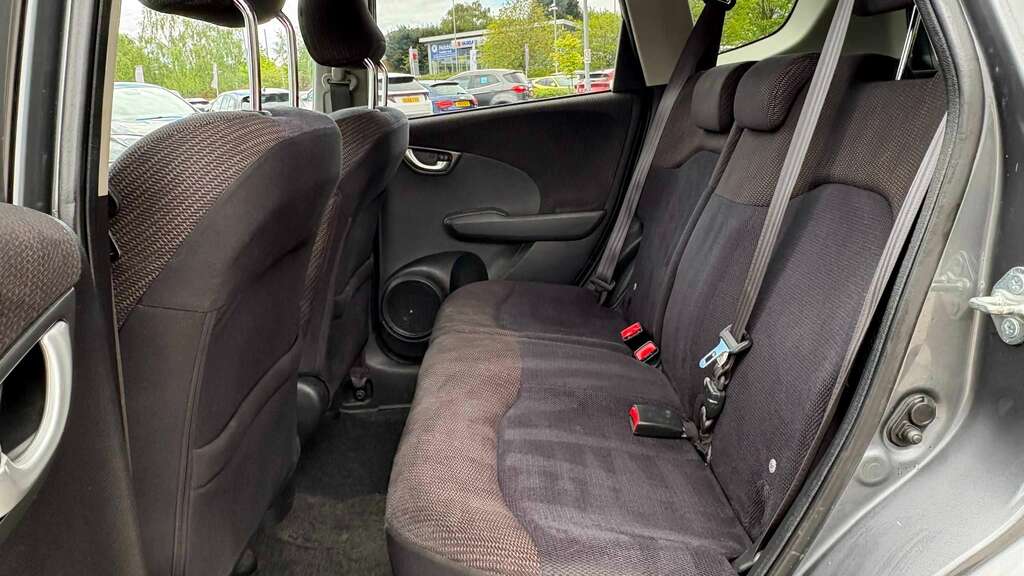 Honda Jazz 1.4 I-vtec Es Plus 2014 FJ14WRZ #4