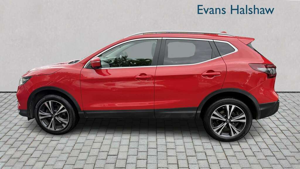 Nissan Qashqai 1.3 Dig-t N-connecta Glass Roof Pack 2021 YC21ONH Red #2