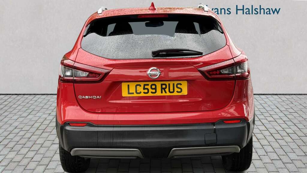 Nissan Qashqai 1.3 Dig-t N-connecta Glass Roof Pack 2021 YC21ONH Red #5