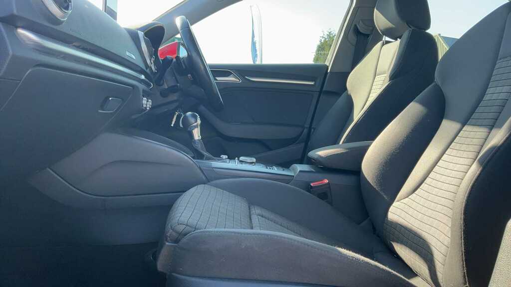 Audi A3 2.0 Tdi Sport S Tronic 7 Speed 2018 YW18AKN Red #6