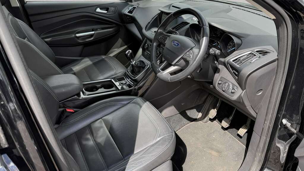 Ford Kuga 1.5 Tdci Titanium X 2Wd 2018 MX68TXU Black #5