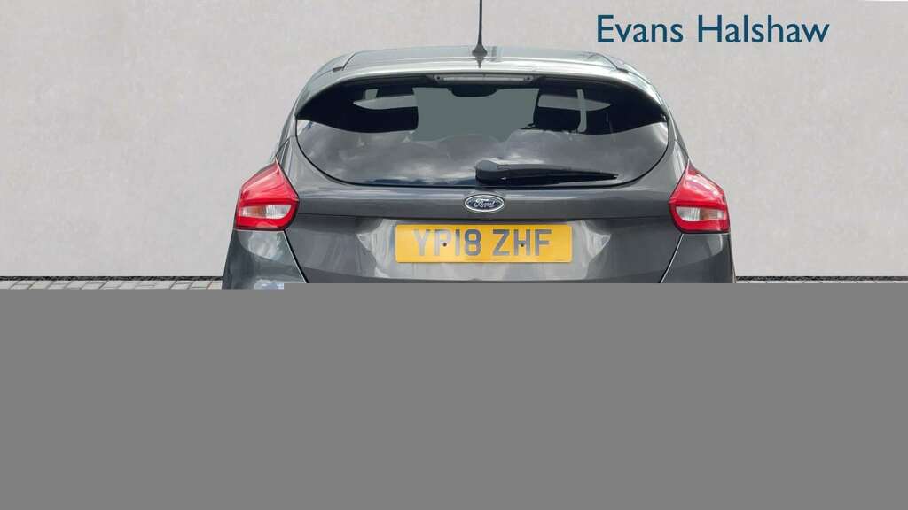 Ford Focus 1.0 Ecoboost 140 St-line Navigation 2018 YP18ZHF Grey #4