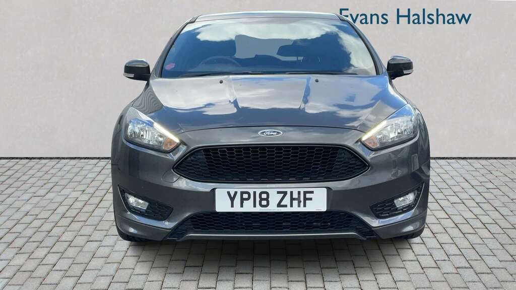 Ford Focus 1.0 Ecoboost 140 St-line Navigation 2018 YP18ZHF Grey #3