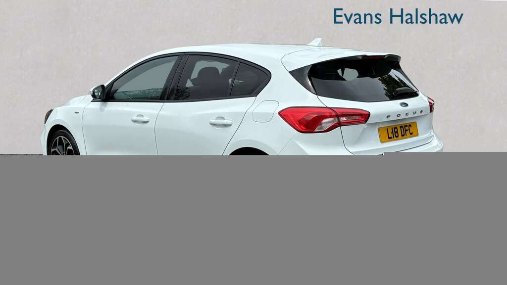 Ford Focus 1.0 Ecoboost 125 St-line X 2019 SV19HNX White #3