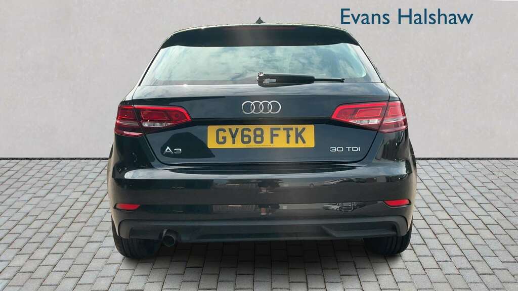 Audi A3 30 Tdi 116 Se Technik 2018 Black #4