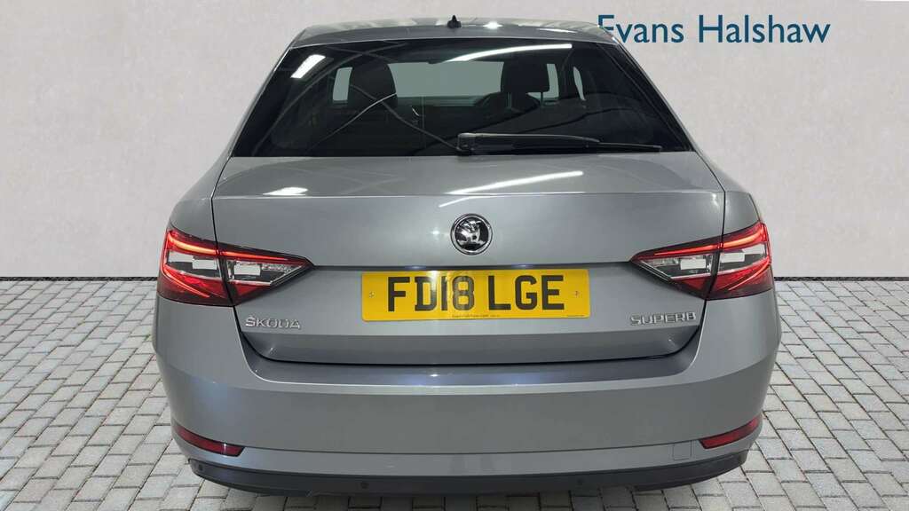 Skoda Superb 2.0 Tsi Se L Executive Dsg 2018 Grey #4