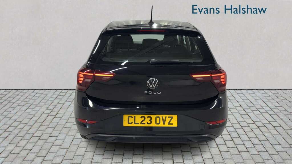 Volkswagen Polo 1.0 Tsi Life 2023 CL23OVZ Black #5