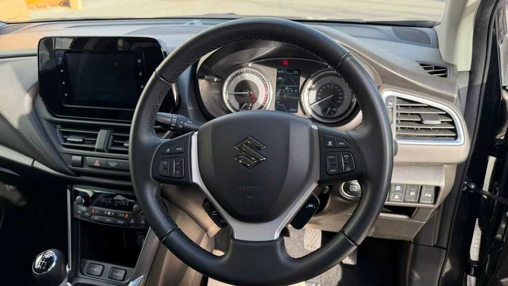 Suzuki S Cross 1.4 Boosterjet 48V Hybrid Motion 2023 Black #5