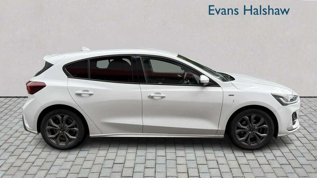 Ford Focus 1.0 Ecoboost St-line 2023 YY72TZS White #6