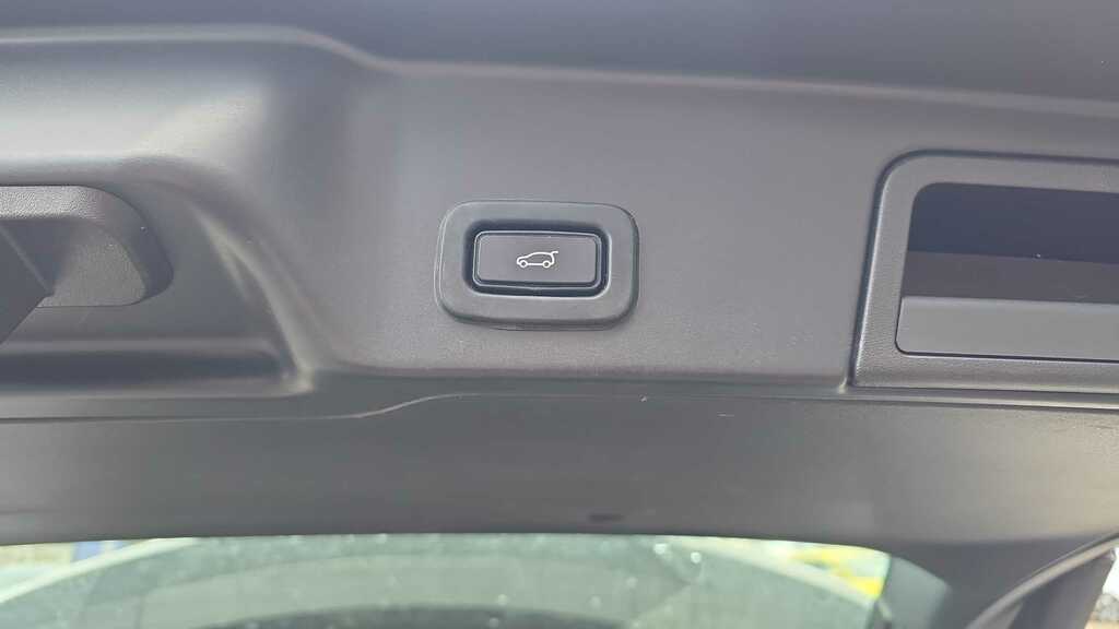 Land Rover Range Rover Evoque 2.0 P300 S 2019 LE19NWY Silver #5