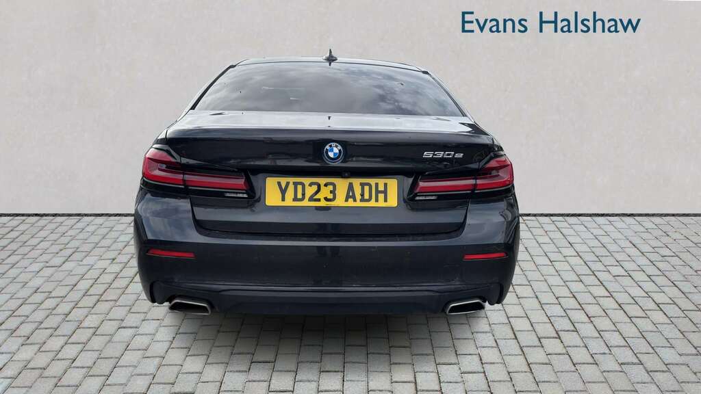 BMW 5 Series 530E Se 2023 YD23ADH Black #4