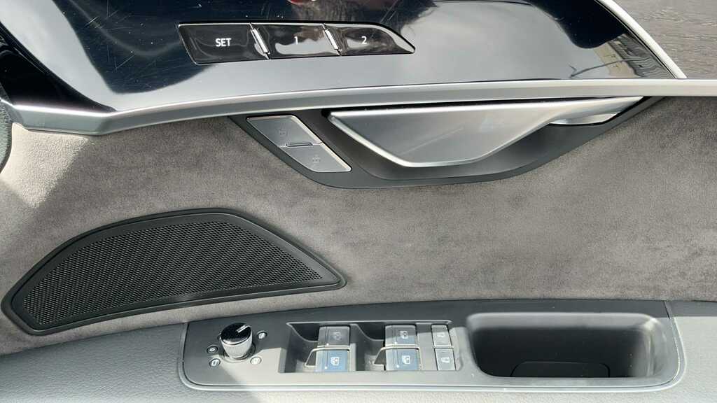 Audi A8 50 Tdi Quattro S Line Tiptronic LY21CYL Silver #12