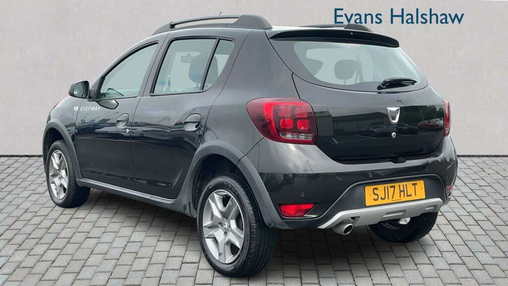 Dacia Sandero Stepway 1.5 Dci Laureate 2017 SJ17HLT Black #2
