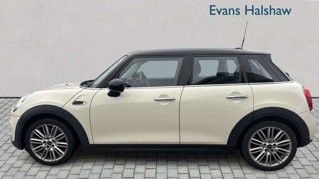 Mini Hatch 1.5 Cooper D Chilimedia Pack XL 2016 YG66SPV White #3