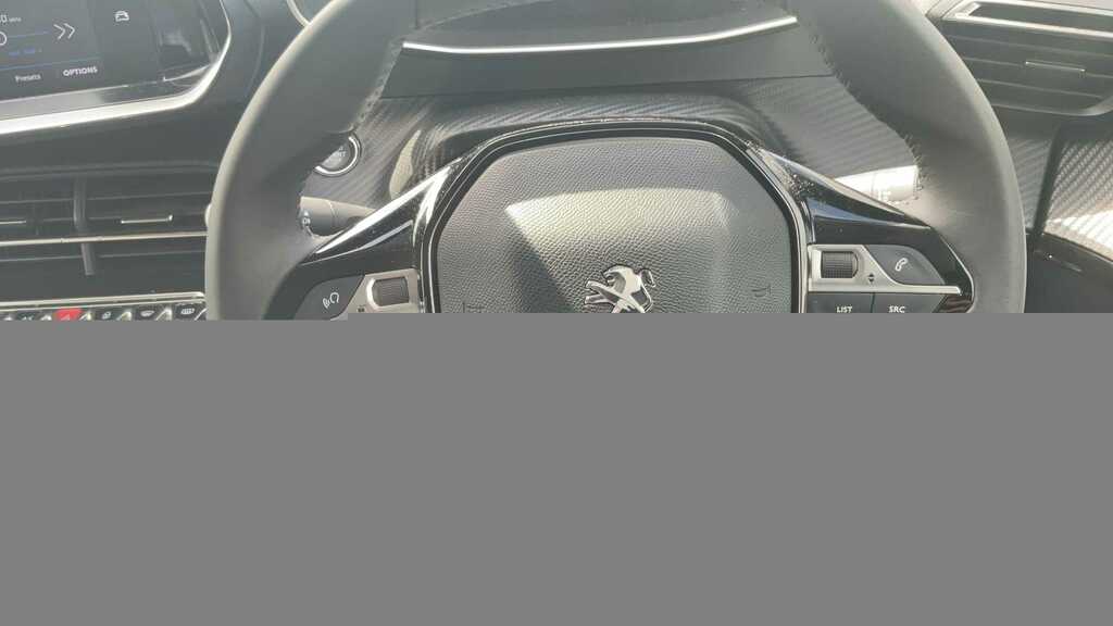 Peugeot 208 1.2 Puretech 100 Allure Premium 2021 KS21WVP White #6