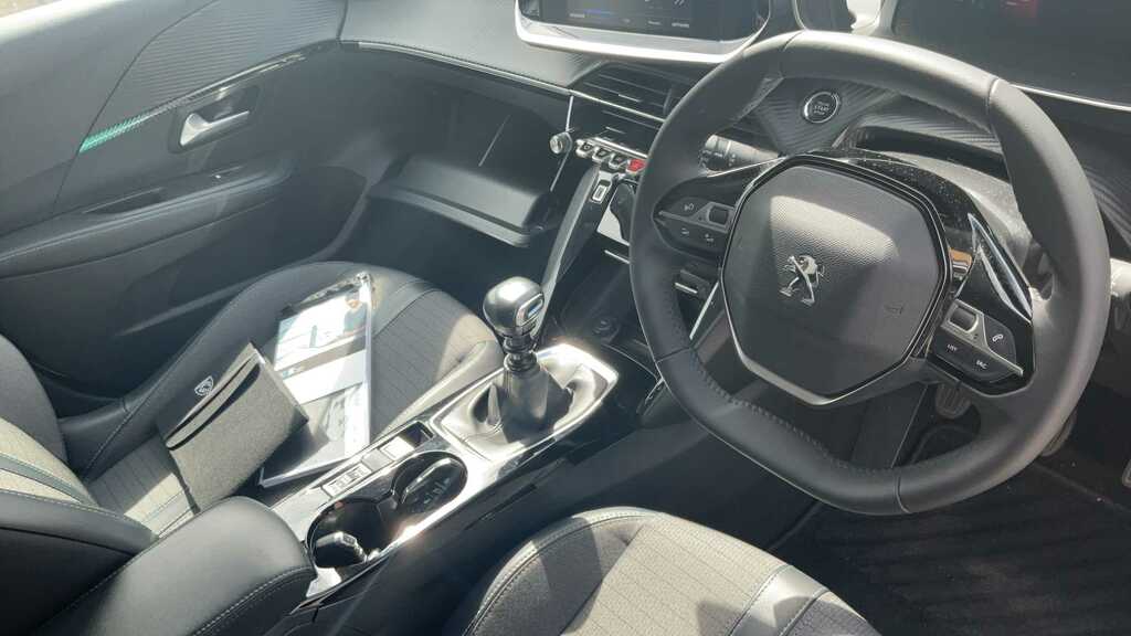 Peugeot 208 1.2 Puretech 100 Allure Premium 2021 KS21WVP White #5