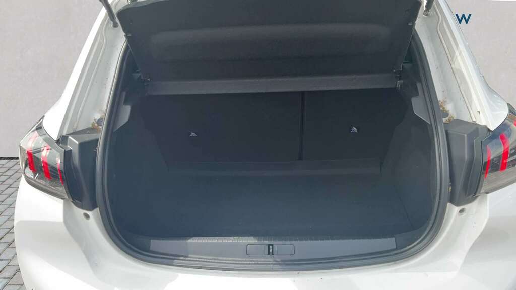 Peugeot 208 1.2 Puretech 100 Allure Premium 2021 KS21WVP White #4