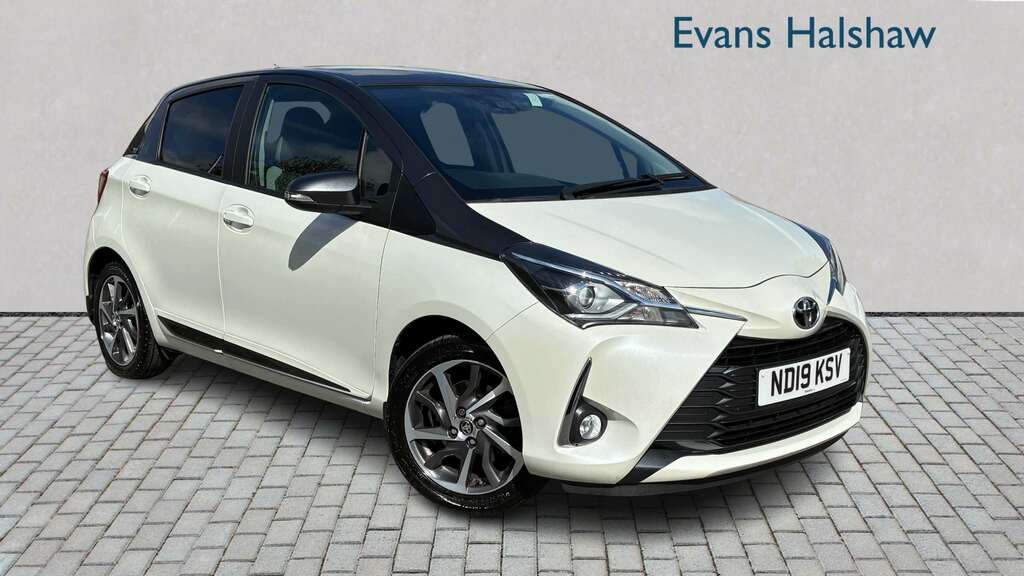 Toyota Yaris 1.5 Vvt-i Y20 Bi-tone 2019 White