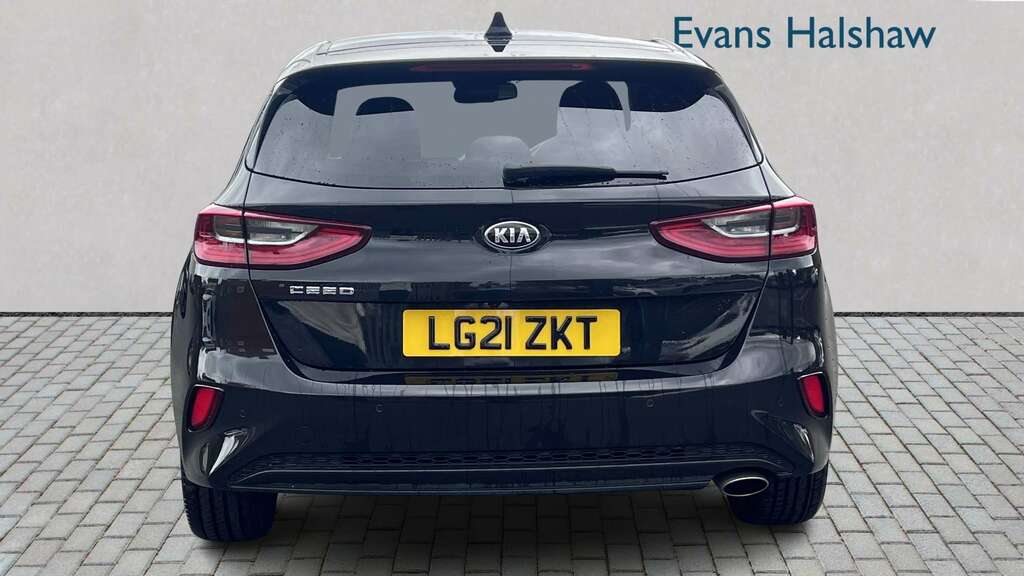 Kia Ceed 1.5T Gdi Isg 3 2021 LG21ZKT Black #4