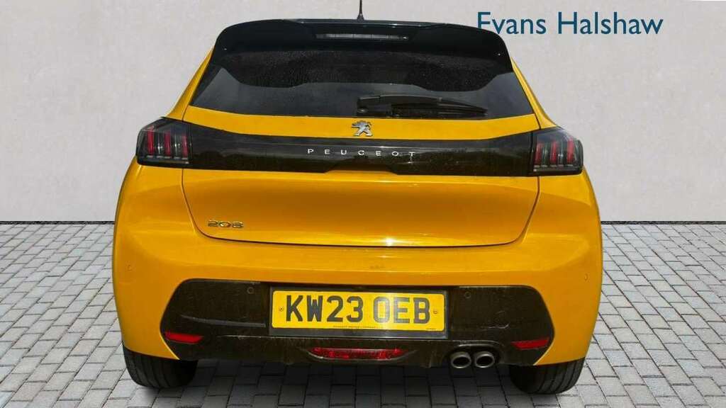 Peugeot 208 1.2 Puretech 130 Allure Premium Eat8 2023 KW23OEB Yellow #4