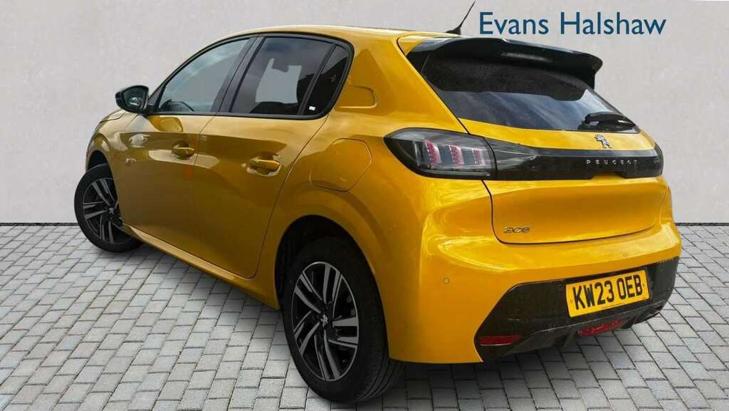 Peugeot 208 1.2 Puretech 130 Allure Premium Eat8 2023 KW23OEB Yellow #2