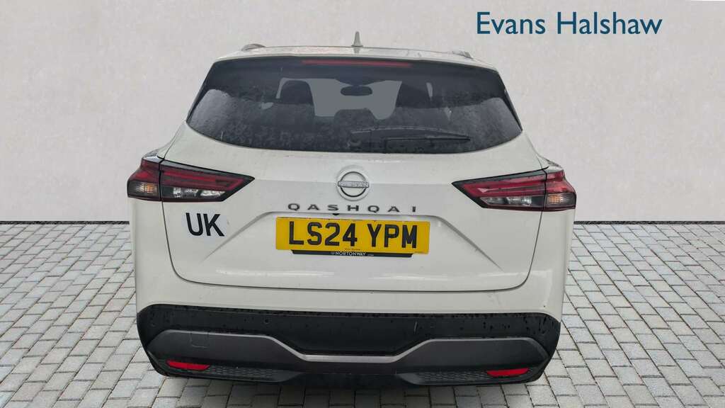 Nissan Qashqai 1.3 Dig-t Mh 158 N-connecta Xtronic 2024 LS24YPM White #5