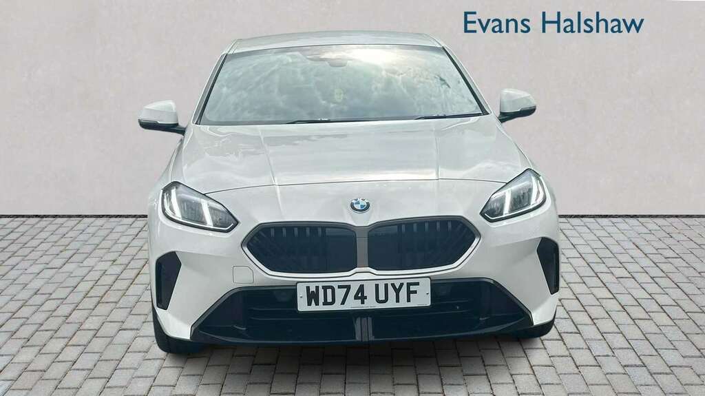 BMW 1 Series 120 M Sport Step 2025 WD74UYF White #3