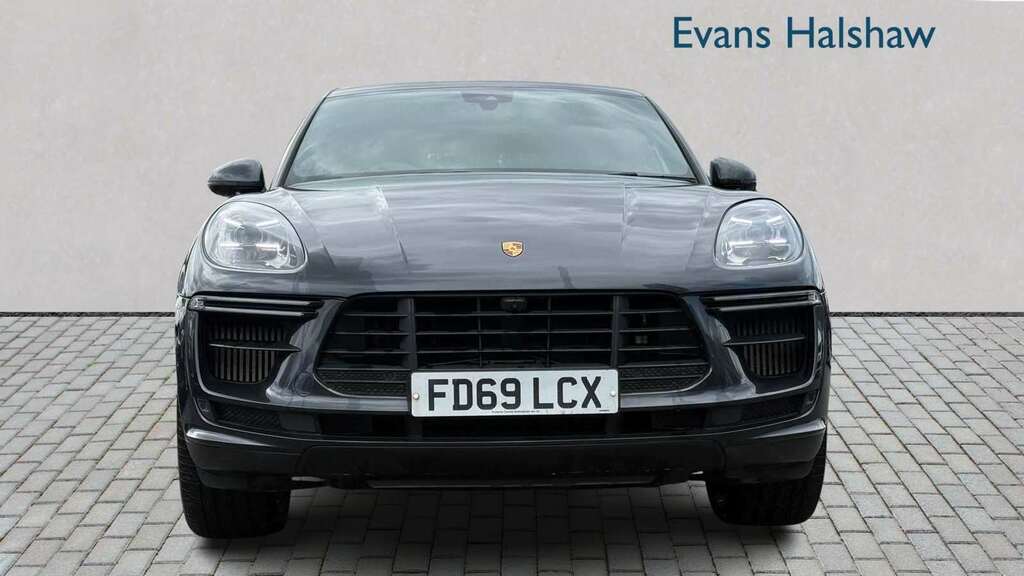 Porsche Macan Turbo Pdk 2019 FD69LCX Grey #2