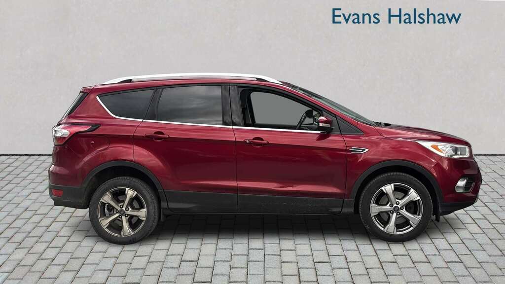 Ford Kuga 1.5 Tdci Titanium 2Wd 2017 PJ17EHD Red #4