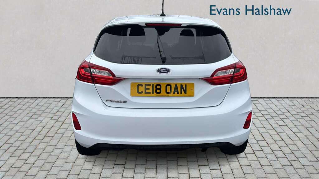 Ford Fiesta 1.0 Ecoboost Titanium 2018 CE18OAN White #5