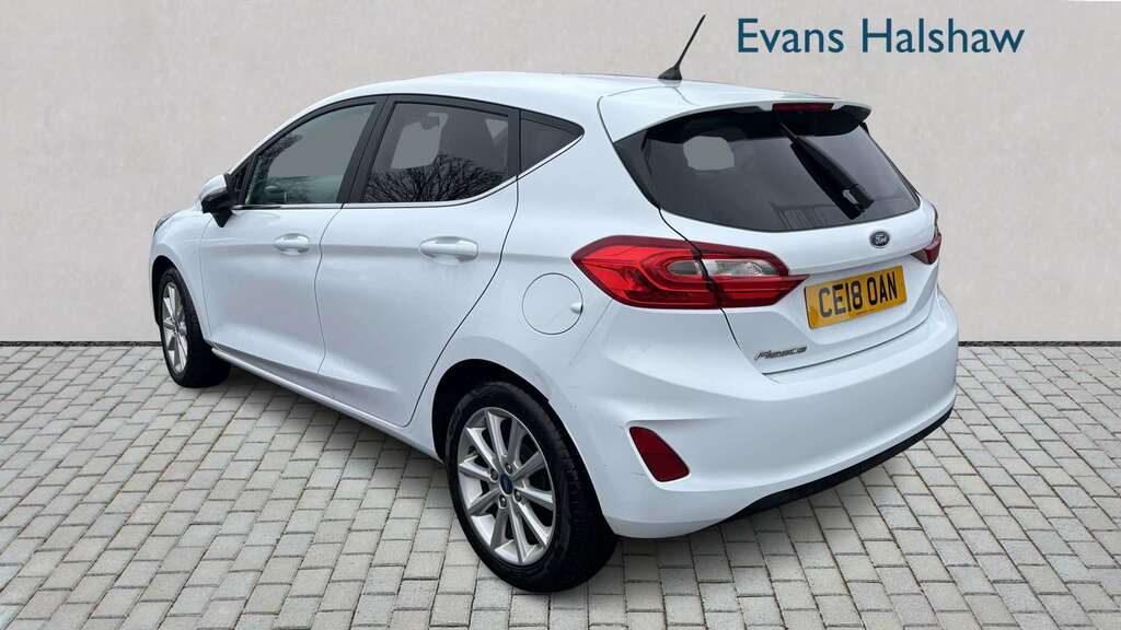Ford Fiesta 1.0 Ecoboost Titanium 2018 CE18OAN White #2
