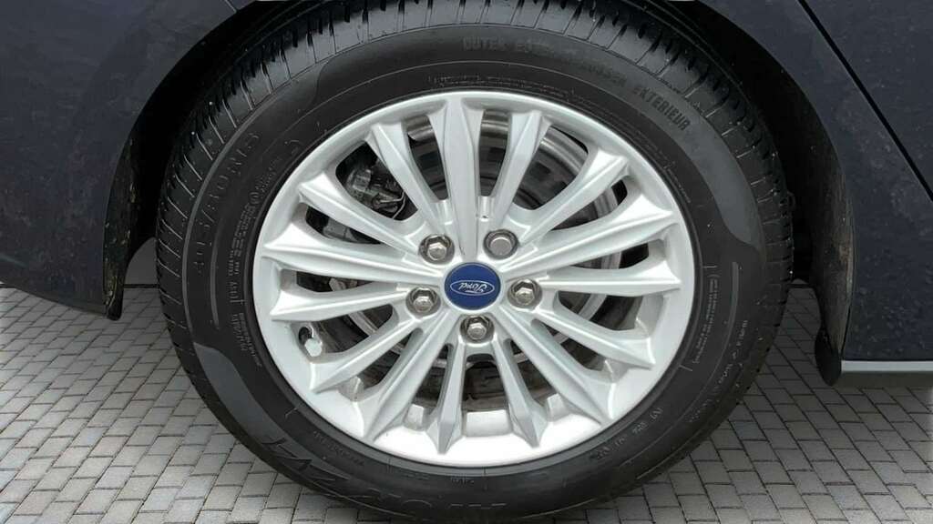 Ford Focus 1.0 Ecoboost Hybrid Mhev 125 Titanium Edition YM70ZGE Blue #6