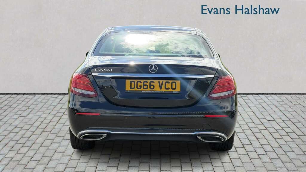Mercedes-Benz E Class E220d Se 9G-tronic 2016 DG66VCO Black #5