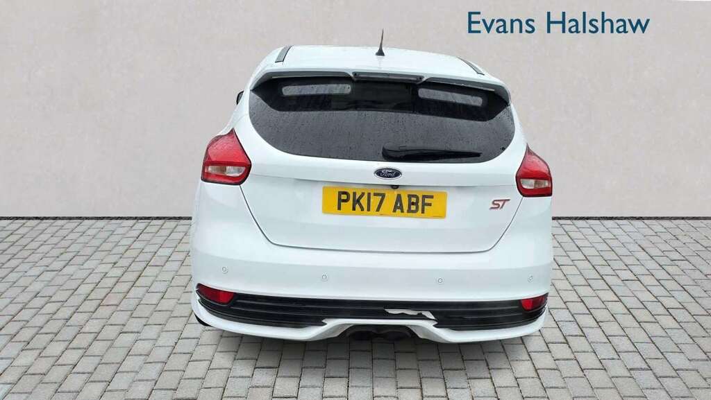 Ford Focus 2.0T Ecoboost St-3 2017 PK17ABF White #6