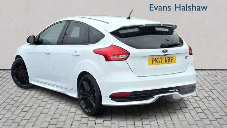 Ford Focus 2.0T Ecoboost St-3 2017 PK17ABF White #2