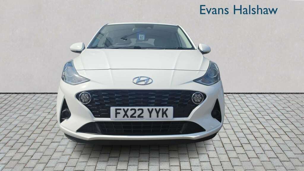 Hyundai I10 1.0 Mpi Premium 2022 FX22YYK White #3