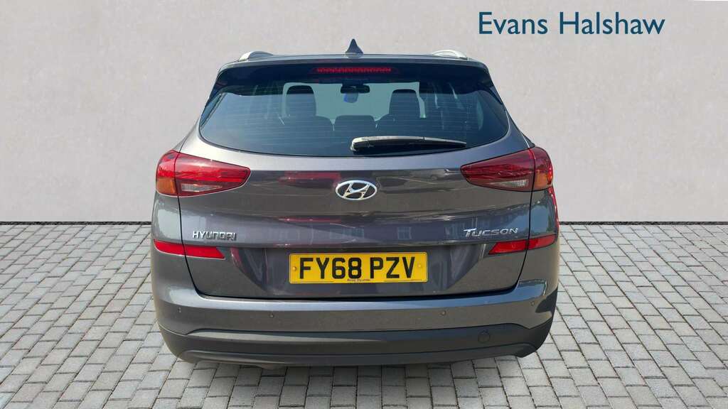 Hyundai Tucson 1.6 Gdi Se Nav 2Wd 2018 FY68PZV Grey #4