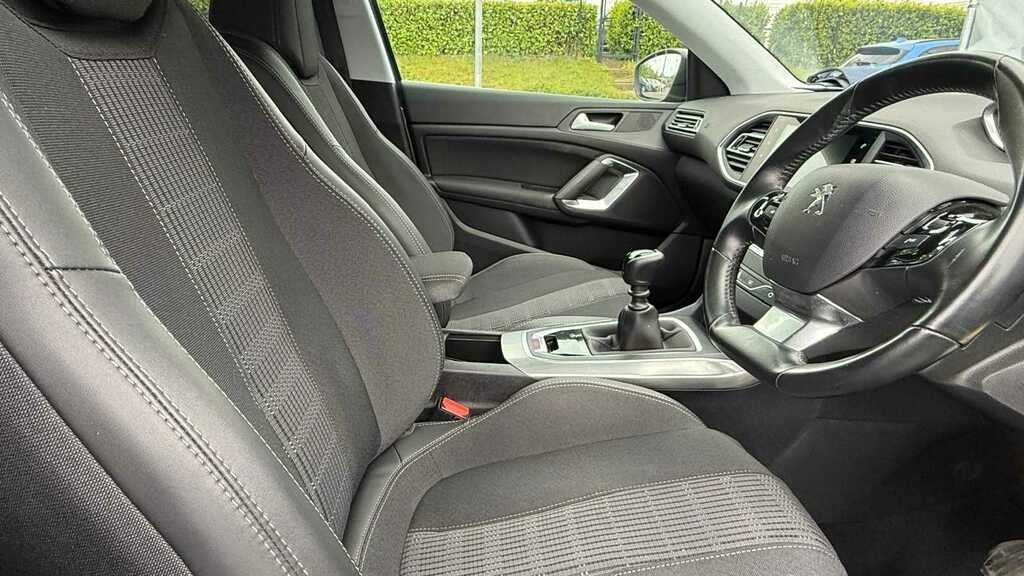 Peugeot 308 1.2 Puretech 130 Allure Digital I-cockpit 20 Grey #4