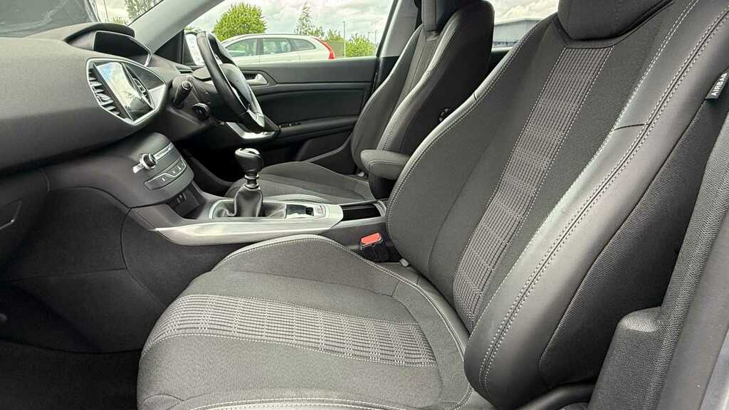 Peugeot 308 1.2 Puretech 130 Allure Digital I-cockpit 20 Grey #6