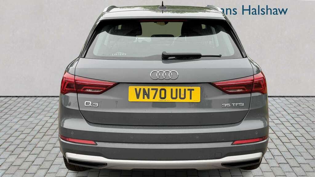 Audi Q3 35 Tfsi Sport 2021 VN70UUT Grey #4
