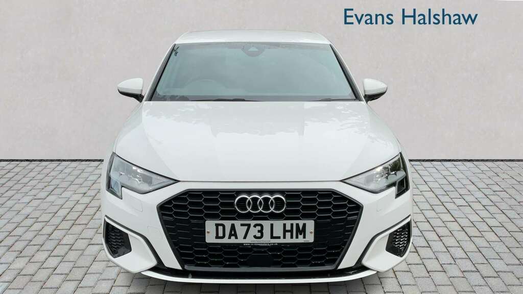 Audi A3 30 Tfsi Technik S Tronic 2023 DA73LHM White #4