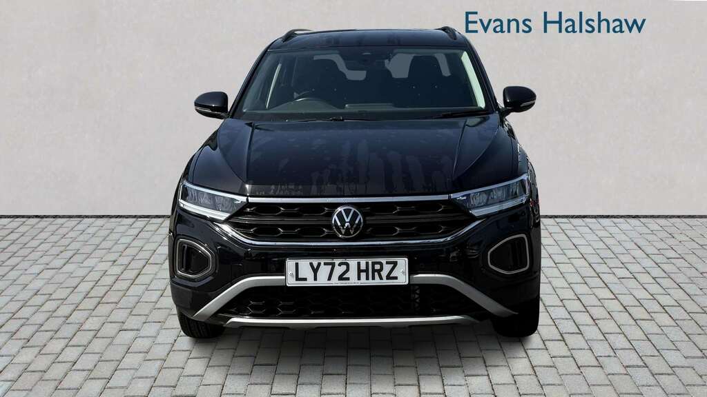 Volkswagen T-Roc 1.5 Tsi Life Dsg 2023 LY72HRZ Black #4