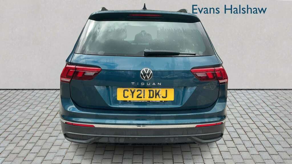 Volkswagen Tiguan 1.5 Tsi 150 Life Dsg 2021 Blue #4