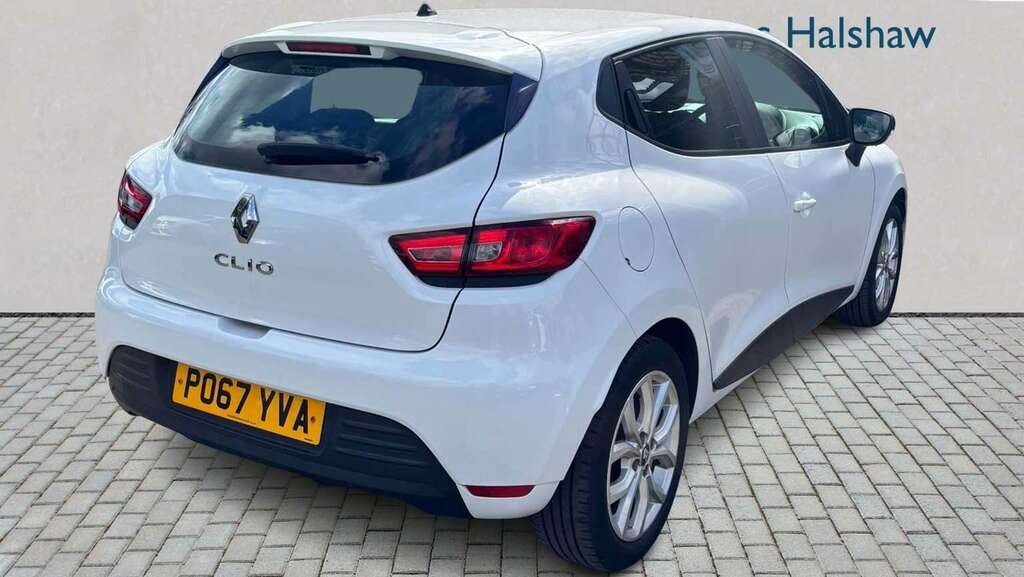 Renault Clio 1.2 16V Play 2017 PO67YVA White #2