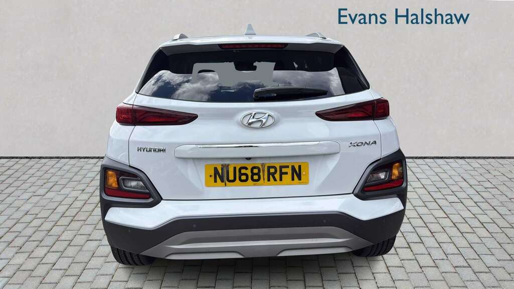 Hyundai Kona 1.0T Gdi Blue Drive Premium 2018 NU68RFN White #4