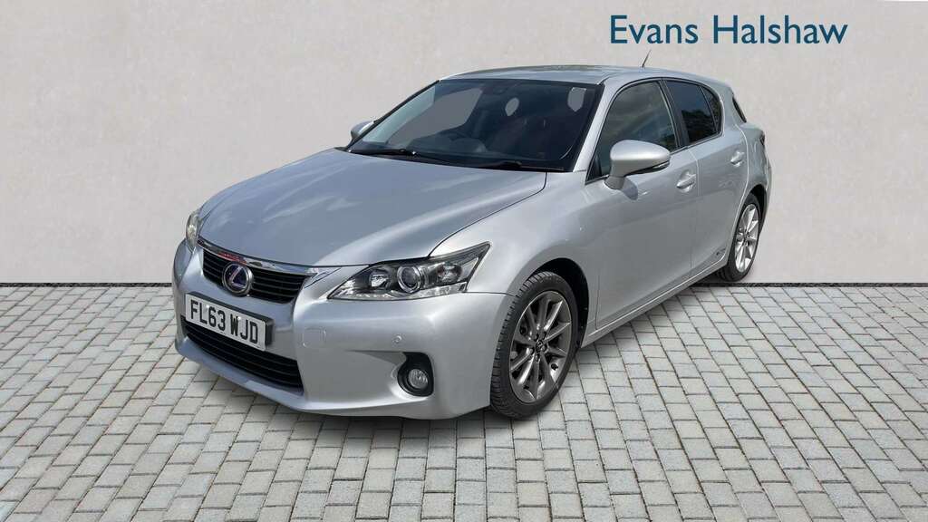 Lexus CT 200H 1.8 Advance Cvt 2013 Silver #2