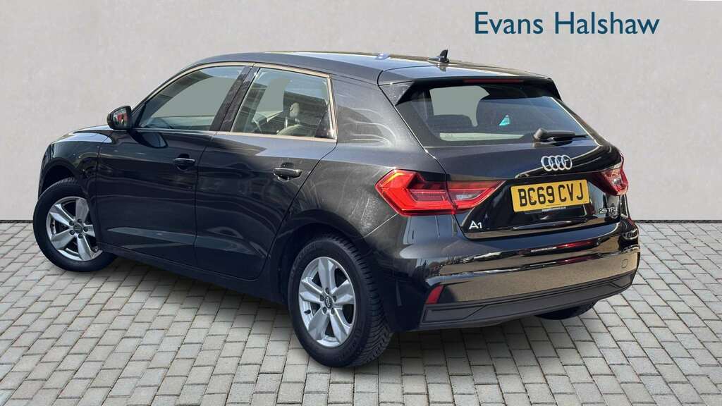 Audi A1 25 Tfsi Technik 2020 BC69CVJ Black #2