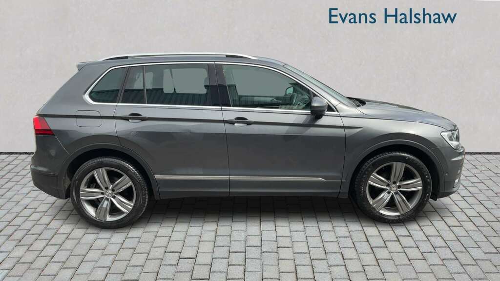Volkswagen Tiguan 1.5 Tsi Evo 150 Match 2019 EY69UXN Grey #3