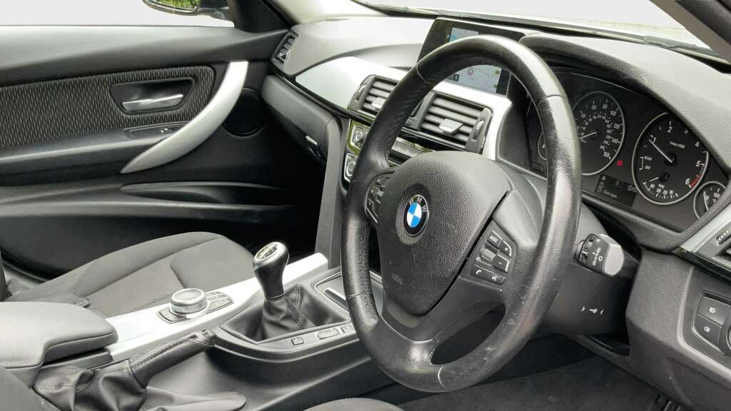 BMW 3 Series 318D Se 2018 YD68OCO Silver #5
